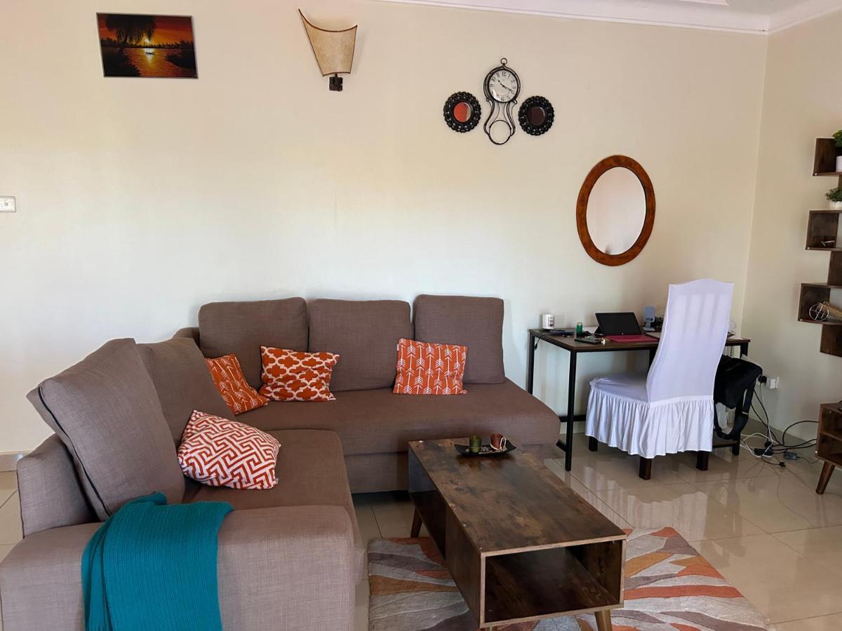 The Abode Apartments Lake View & Breakfast Suite Near Beach Ентебе Екстериор снимка