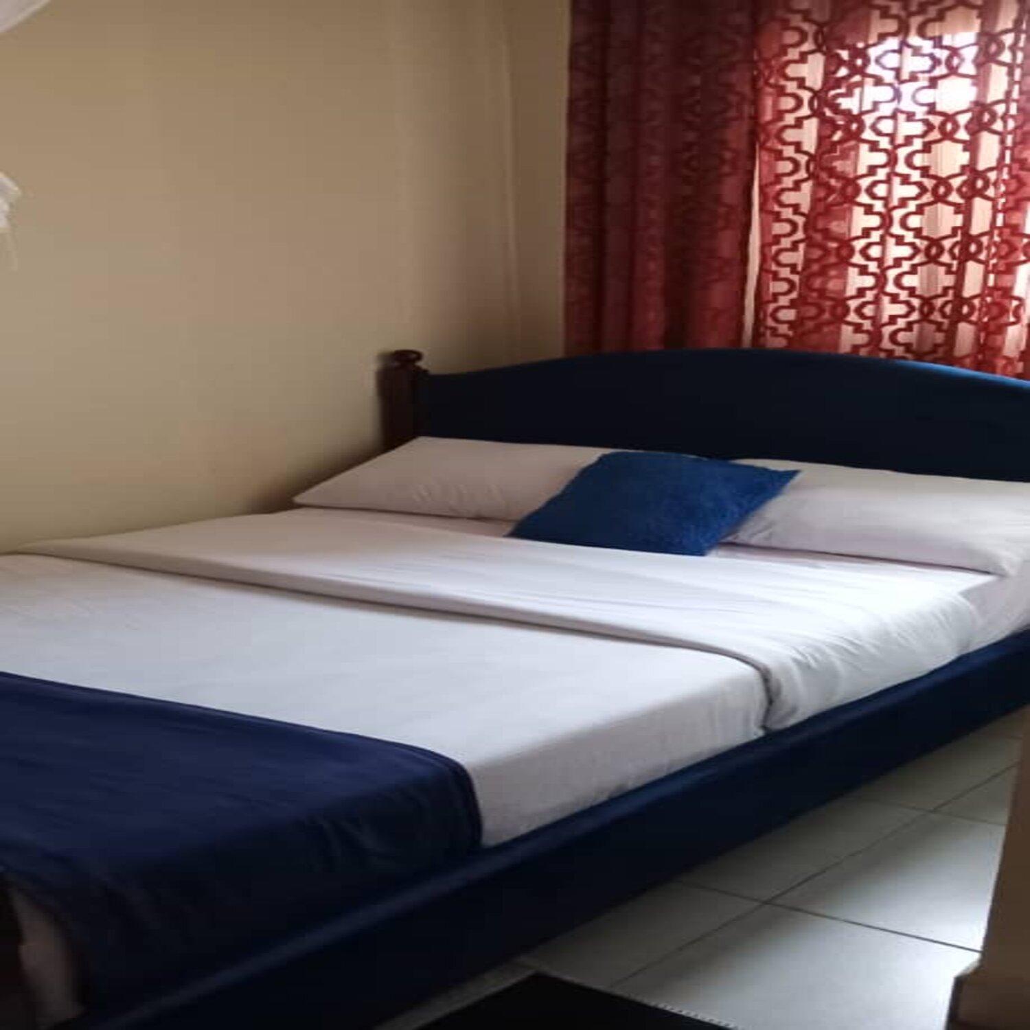 The Abode Apartments Lake View & Breakfast Suite Near Beach Ентебе Екстериор снимка